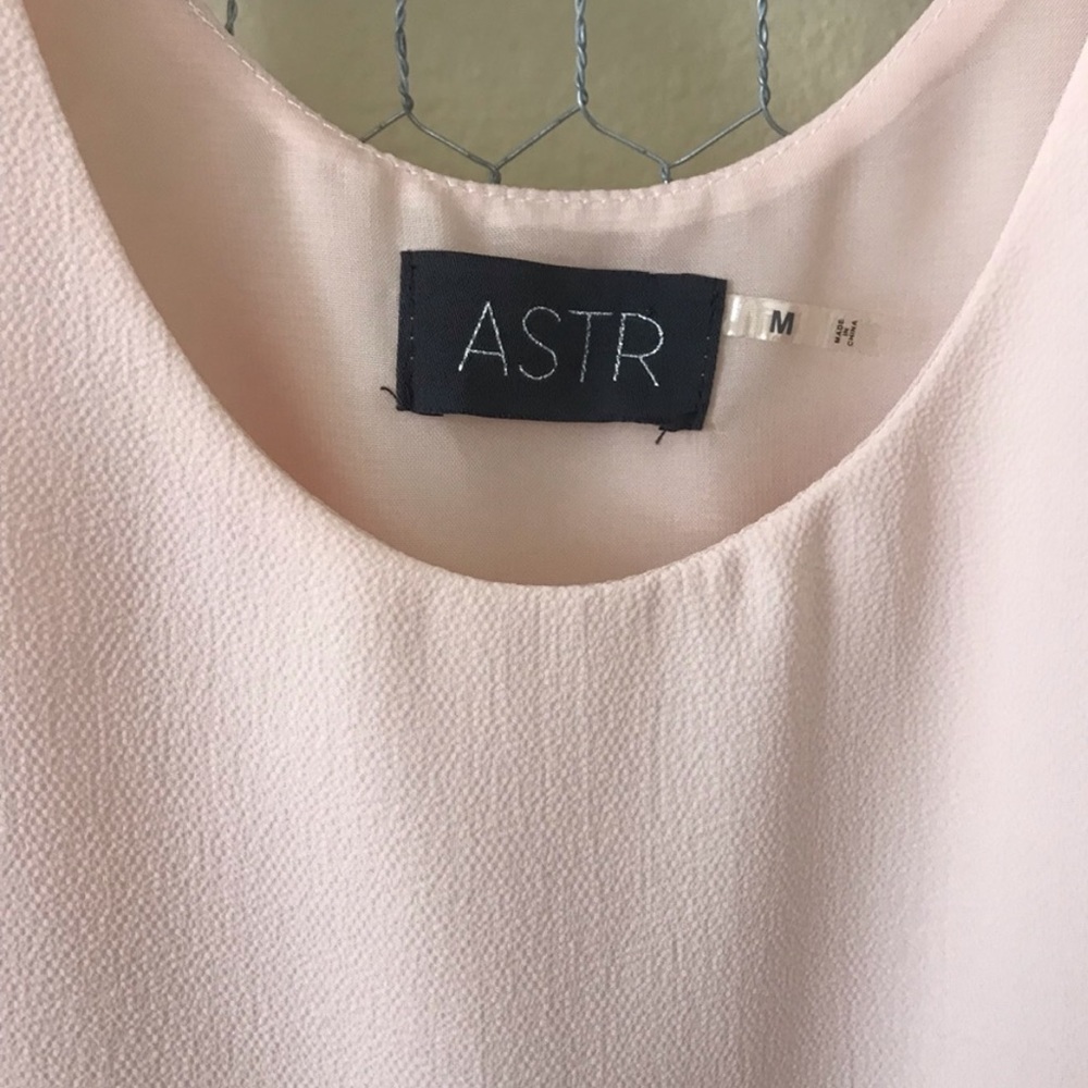 ASTR Pink/Blush Fringe Hem Crop Top Sz M - Picture 6 of 13